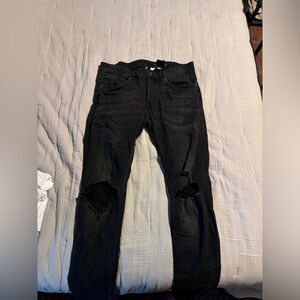 Black skinny jeans